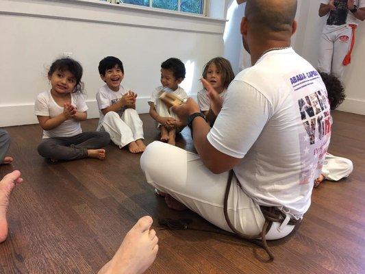 Kids Learning Capoeira Clap rhythm