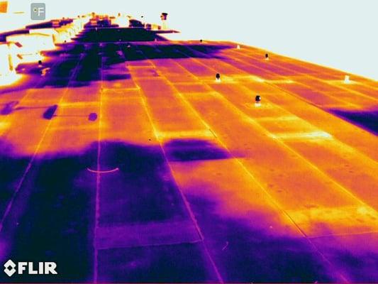 Infrared flat roof inspection - Trapped moisture shows clearly in this image - Infrared Imaging Services LLC