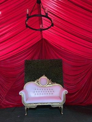 Antique Gold Chaise available to rent in Los Angeles, CA. Fiesta King now offers a variety of throne chairs as well.