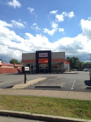 Niagara Falls Dunkin Donuts -- 6601 Niagara Falls Boulevard / Route 62, Niagara Falls NY                Storefront