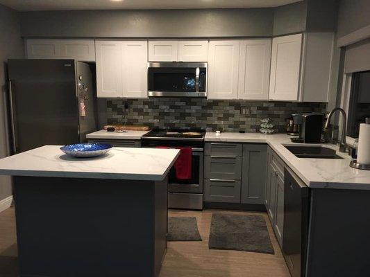 Standard clean in this beautiful modern kitchen