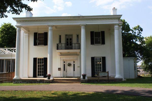 Sumner County Convention & Visitors Bureau offices & visitor information center at the beautiful Comer House.