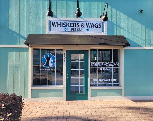 Whiskers & Wags Pet Spa store front.