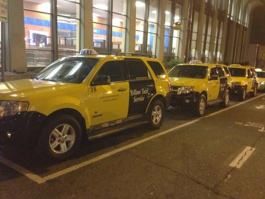 Yellow Taxi Service at Downtown Berkeley Bart