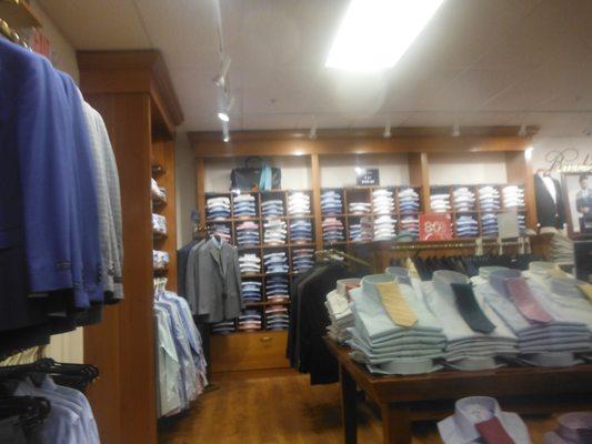 Brooks Brothers Factory Outlet