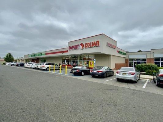 Dollar Tree Plaza - Millville, NJ