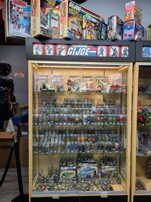 Knowhere Toys Comics & Gaming