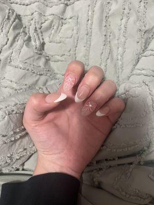 nails