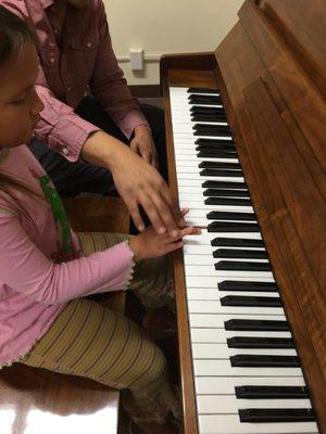 correct finger and hand placement makes learning piano more natural.