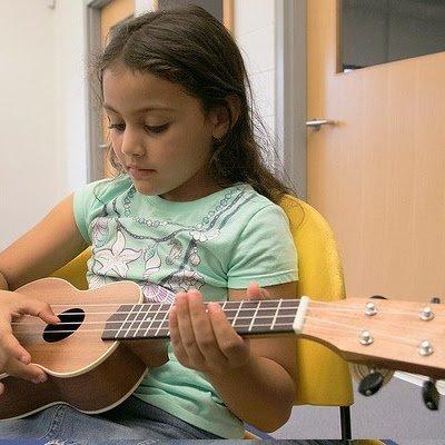 Ukelele class in Miami