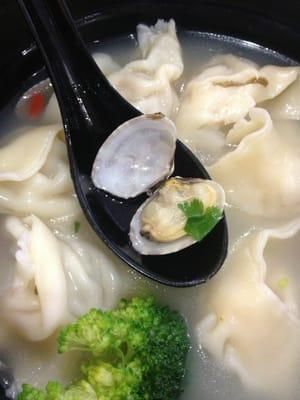 Clam with seafood wonton order