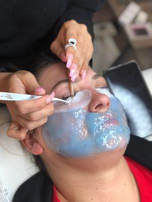 Hydrojelly Mask during a Lash Fill!