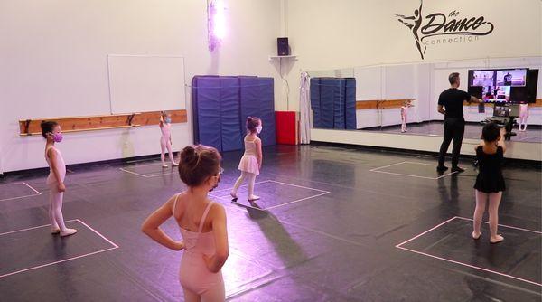 In-Studio and Virtual Dance Classes