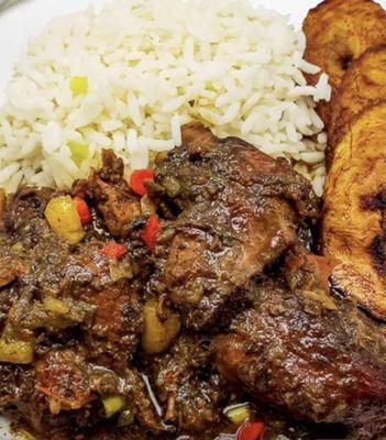 Brown stew chicken