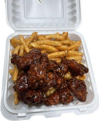 BBQ wings w/ Fries