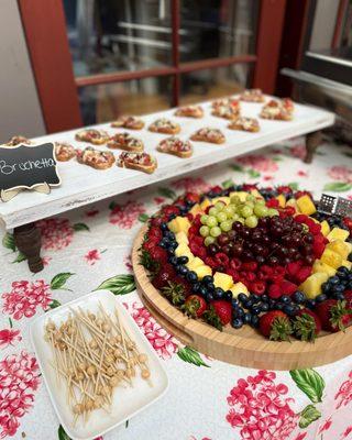 Fruit Charcuterie Board & Bruschetta