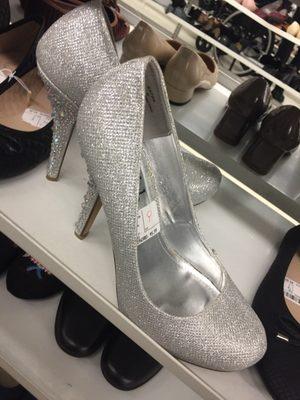 Silver heels (5.99)