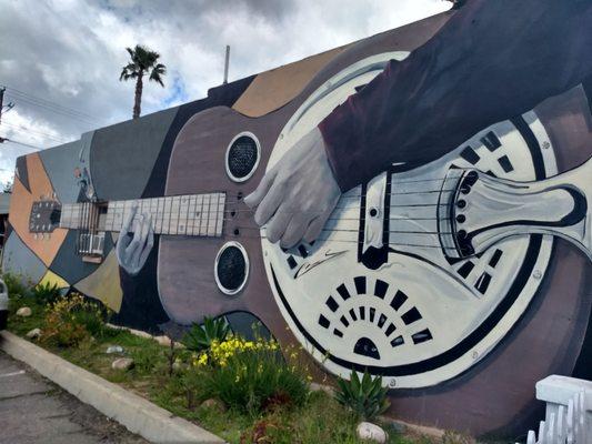 Cool mural on the Ramona Music Center building!