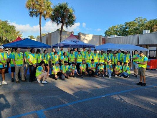 Volunteers from Charles Schwab