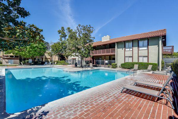 The pool area at MacArthur Village