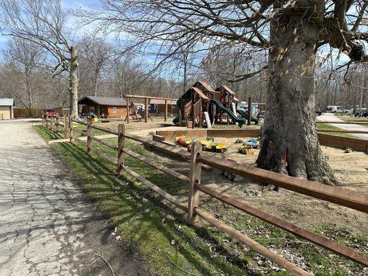 Play area and sand pit for the kids