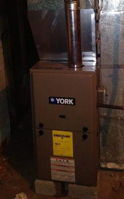 York Natural Gas chimney vent. 80,000 BTU Furnace