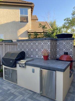 Outdoor Kitchen