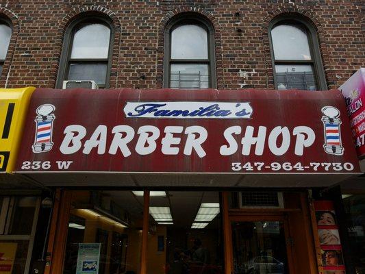 Familia's  Barbershop