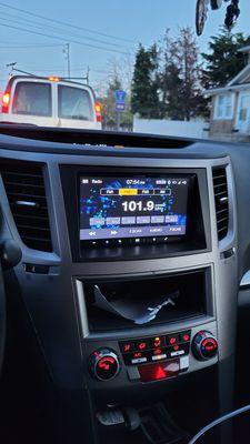 New Alpine head unit installed to Subaru Outnack