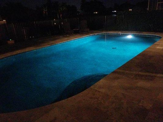 The LED light also has a white color to capture the pool's color