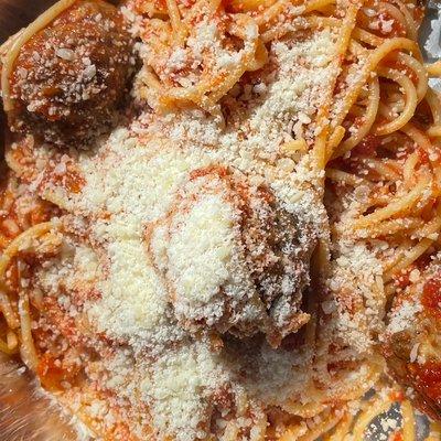 Spaghetti and meatballs