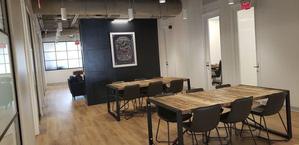 Dining area at Embark at Atlanta North's outpatient center.