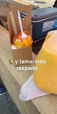 Bomb!! Raspado de Tamarindo y Piña con Tajín y Chamoy.