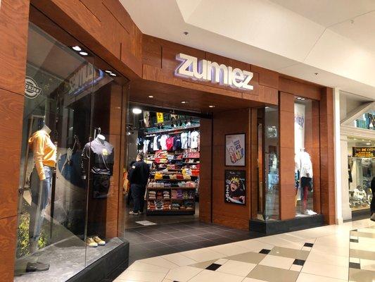 Zumiez