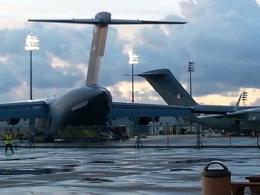 this is the flight ramp at boeing for the transporter c-17 airlifter