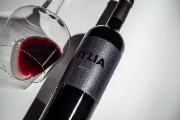 IYLIA Monastrell Red