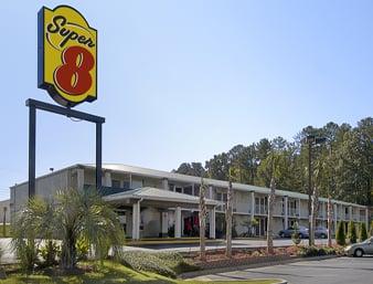 Super 8 by Wyndham Milledgeville