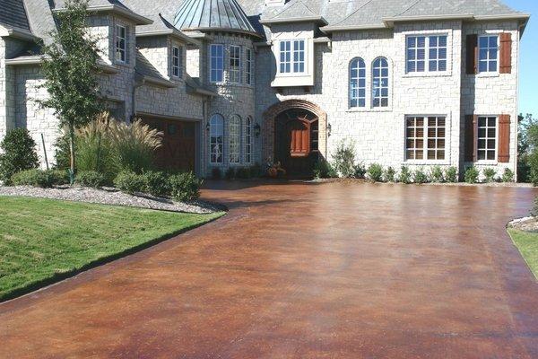 Check out this amazing concrete driveway! You, too, can have luxurious driveways with stained concrete. CALL (323) 319-5230 for more info.