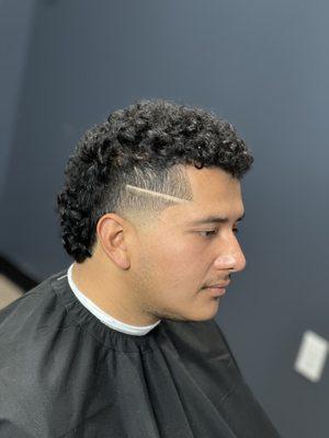 Taper with a clean design