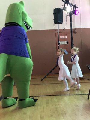 Little dancer learning moves from the trex