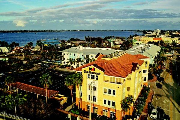 NAI Southcoast occupies the 2nd floor of the 100 SW Albany Avenue building in downtown Stuart, FL.