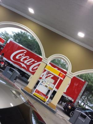 This gas station is always full of ginormous trucks!!! Always!!