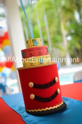 Carnival Themed Centerpiece www.allaboutentertainment.com