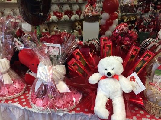 Valentine gift baskets