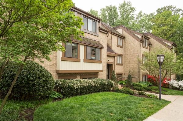 Listing in sought after Bentana Park in Reston, VA. Only one mile from the new metro!