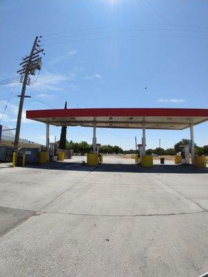 Truckers fueling station