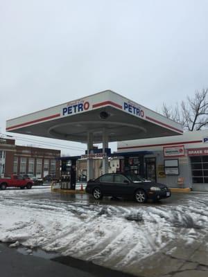 Watch City (Waltham) Petro -- 790 Main Street / Route 20, Waltham                 Station & Exterior