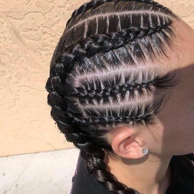 Women's natural braids