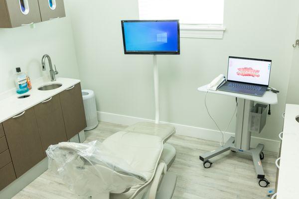 Our treatment rooms are fully outfitted for patient comfort and care.