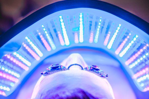 LED Light Therapy Facial